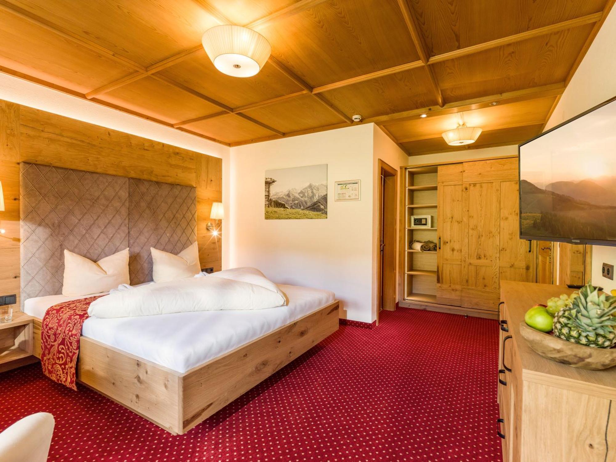 Alpenherz Hotel Garni Герлос Екстер'єр фото