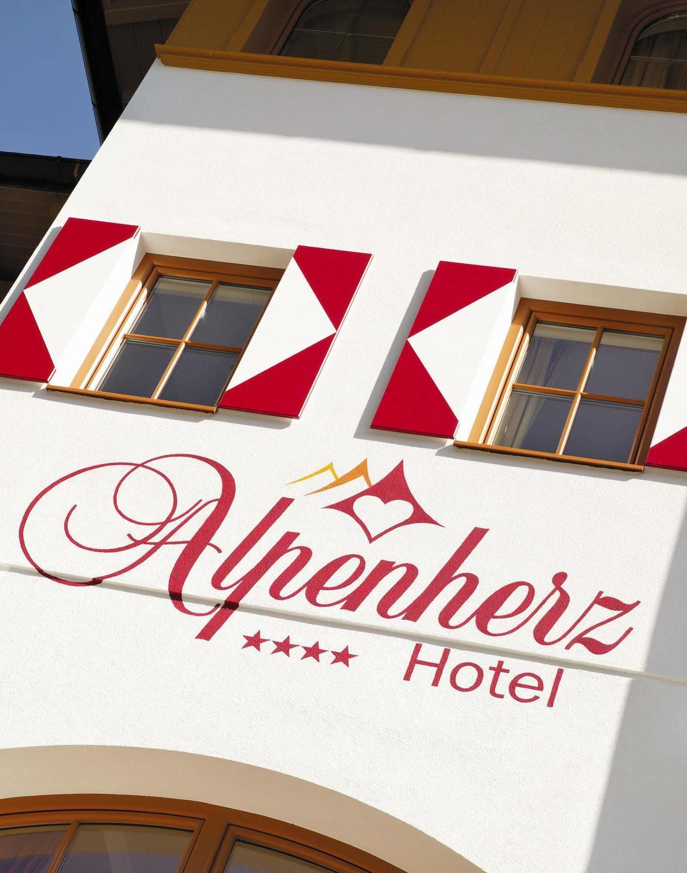 Alpenherz Hotel Garni Герлос Екстер'єр фото